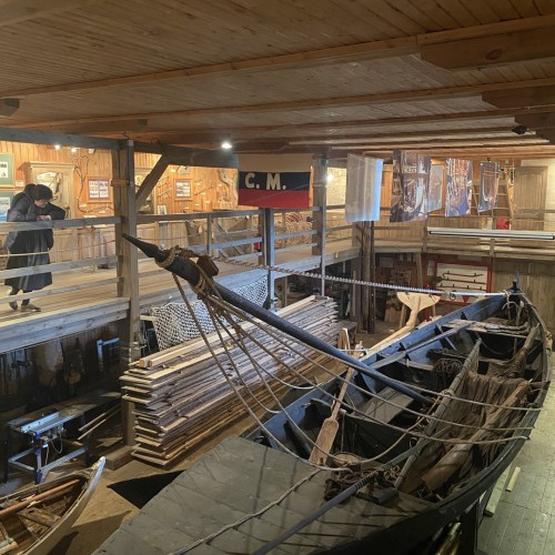 Путешествие на Соловки: погружение в историю, прогулки на катере, лодке и пешком