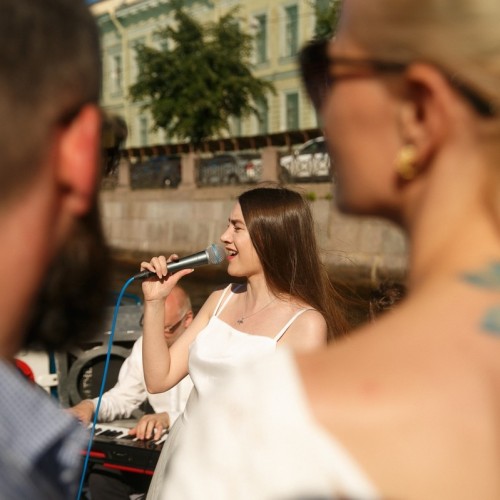 Плыви со звуком! Музыкальный рейс по каналам Петербурга