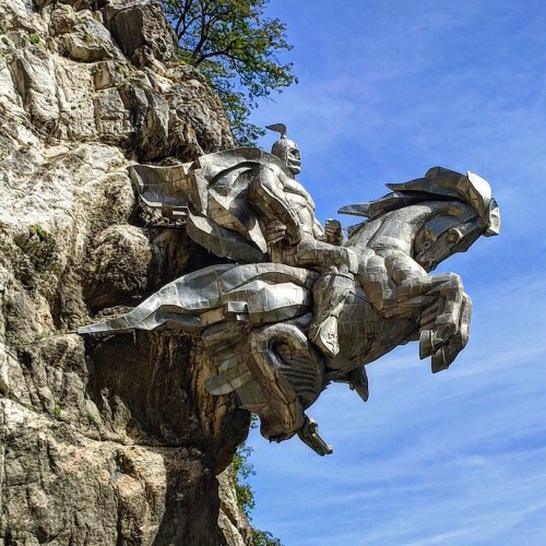 По горным тропам и улицам Владикавказа с комфортом: 3 дня в Северной Осетии