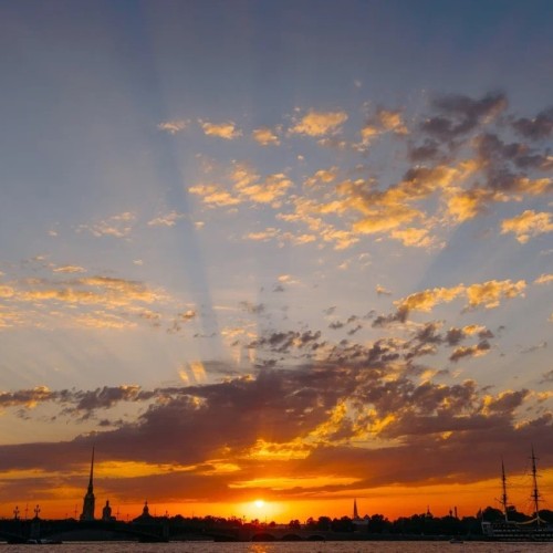 К Финскому заливу на закат — на индивидуальной водной прогулке