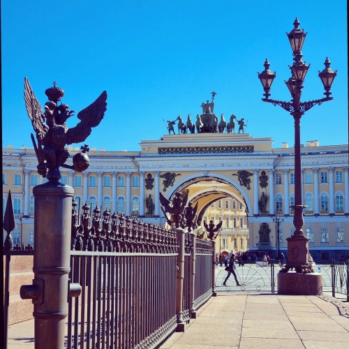Знакомство с Петербургом: обзорная экскурсия + Эрмитаж (билеты включены)