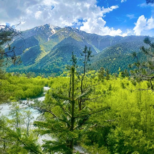 Весенний Архыз: треккинг налегке с проживанием в гостинице