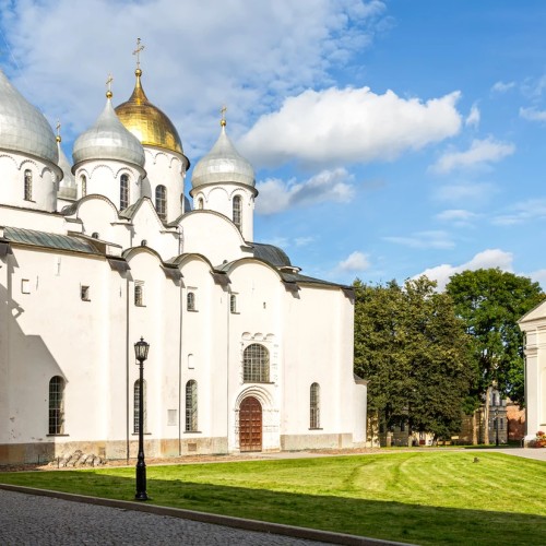 Групповая экскурсия из Пскова в Великий Новгород