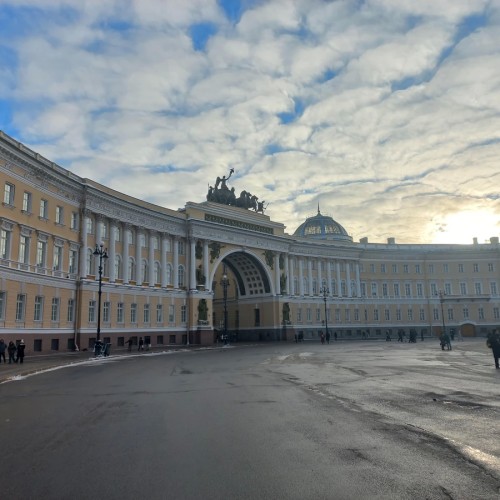 От Исаакия до Дворцовой: архитектура площадей Петербурга