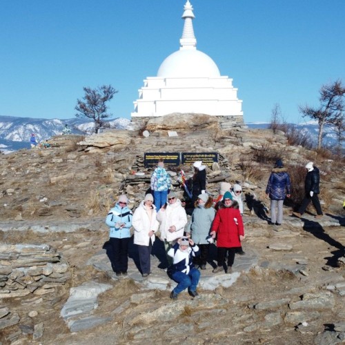 Лёд, мысы и  скалы: по Ольхону в мини-группе