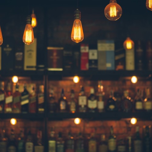 Не спит(ь)ся в Питере: квест по барам (18+)