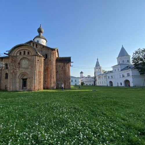 Автобусный тур по северо-западу Руси: древние крепости, пушкинские места и Валдай