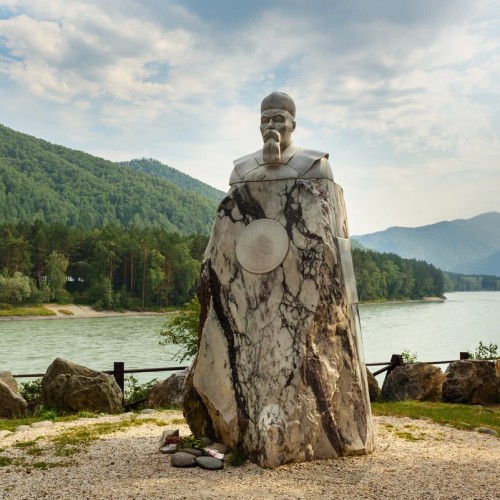 «Бирюзовая Катунь»: водопад, пещеры и горная пасека