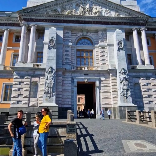 Пешком по Петербургу