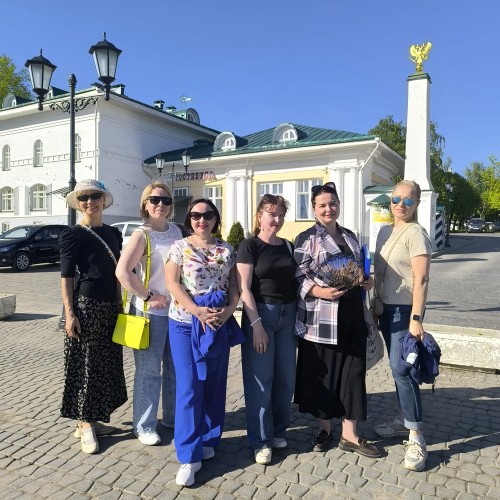 Прогулка по старинной улице Молочная гора