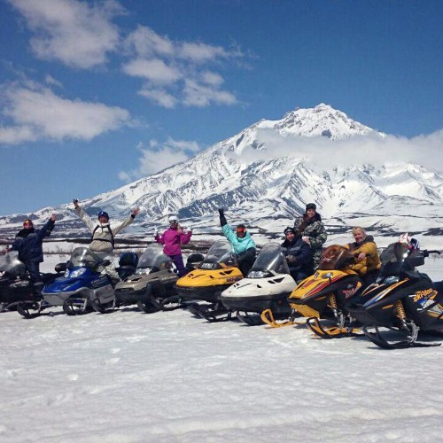 В мини-группе на Камчатку всей семьёй: вулканы, термальные источники и погружение в быт