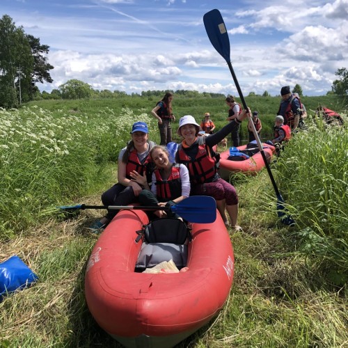 В объятиях Тьмы: лёгкий сплав на байдарках (всё включено)