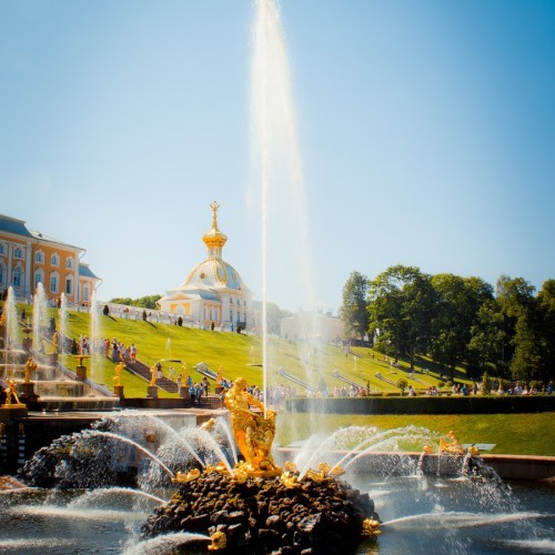 Автобусная экскурсия в Петергоф: Большой дворец, Малый дворец и фонтаны