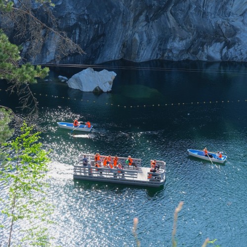 Камерная экскурсия в «Рускеалу» (с опцией поездки на ретропоезде)