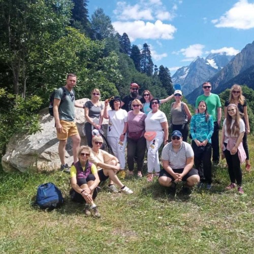 Треккинги на Домбае с проживанием в гостинице: Бадукские озёра, водопады и каньон Чёртова мельница