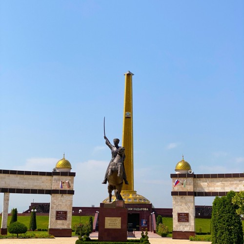 Впечатляющая Чечня в мини-группе: горы, озёра, современные мечети и средневековые башни