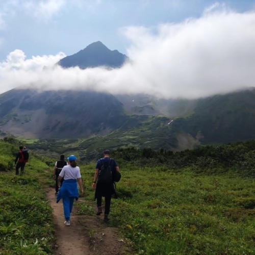 Камчатка в мини-группе: перевалы, бухты, сопки и купание в природных источниках