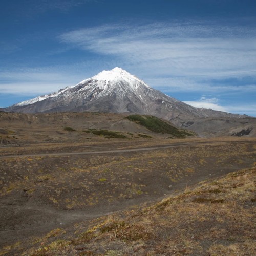 Большой поход с рюкзаками и палатками по Камчатке: вулканы, Тихий океан, термы и альпийские луга