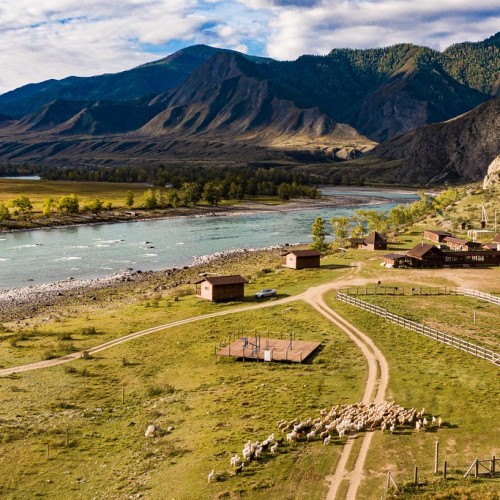 Комфорт-тур на Алтай с фотографом: полёт на вертолёте, парение и главные места (всё включено)