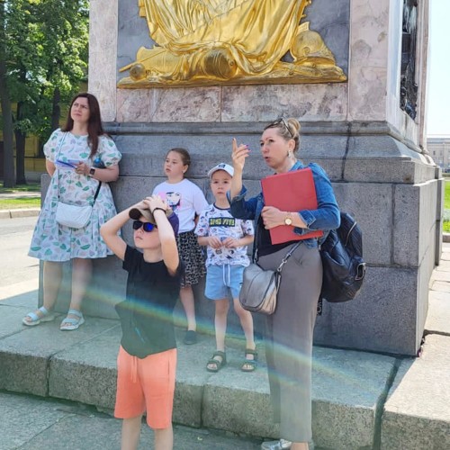 Юные первооткрыватели: детский маршрут по центру Петербурга