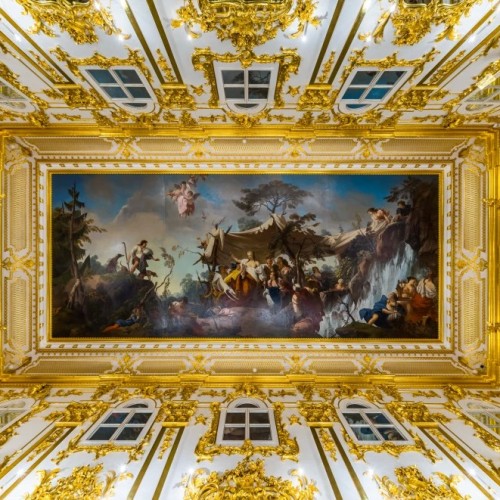 Экскурсия по Нижнему парку и дворцу Петергофа (билеты включены)