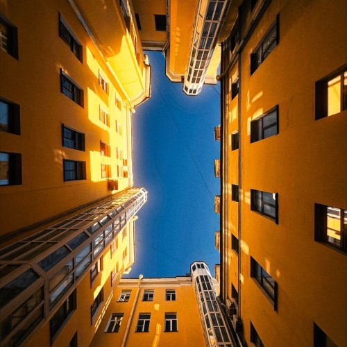 Аутентичный Петербург 3 в 1: коммуналка, дворы и парадные на индивидуальной экскурсии