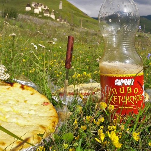 Треккинг в Цейском ущелье налегке с проживанием в гостинице (всё включено)