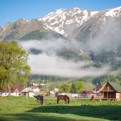Домбай и Архыз: треккинг налегке с проживанием в гостинице