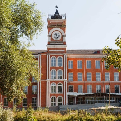 Из Москвы в Рязанскую и Владимирскую области: 5 городов, «Биг Бен» и «Малый Эрмитаж»