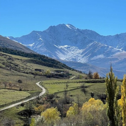 Автотрип по Северной Осетии: ущелья, башни, арт-объекты