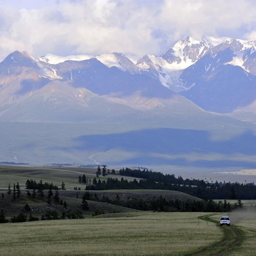 Автопутешествие по Горному Алтаю: Уймонская долина, Белуха и «каменные бабы» (мини-группа)