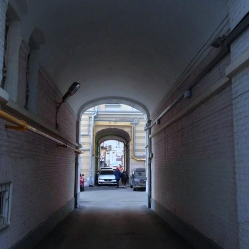 Проходные дворы Москвы