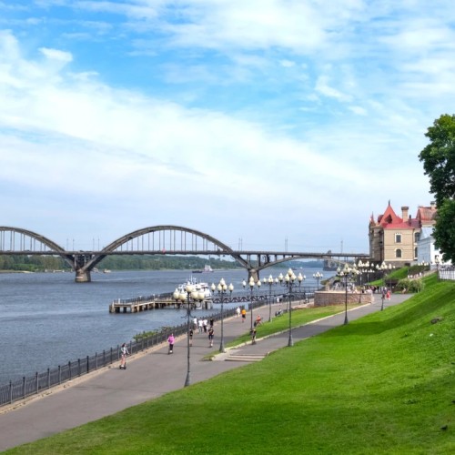 5 древних городов на берегах могучей Волги: автобусный тур из Москвы с дегустацией сыра