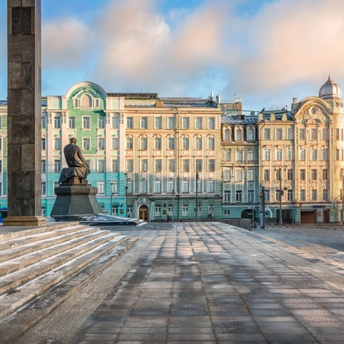 Литературная Москва: двести лет за три часа