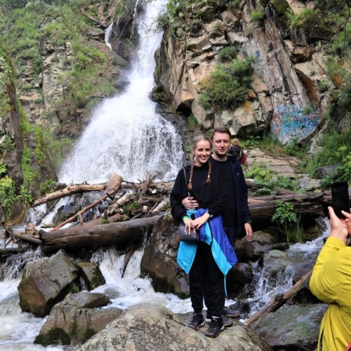 Отпуск на Алтае в мини-группе: релакс в глэмпинге, дегустация на пасеке и лёгкий экстрим