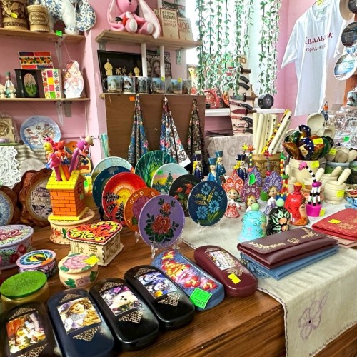 Волжские выходные в Хвалынске и Сызрани: цветущие пионы, театрализованная экскурсия и чаепитие