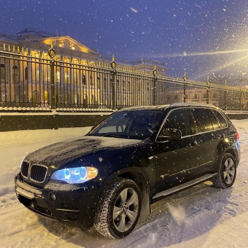 Такой разный Васильевский остров: на авто премиум-класса