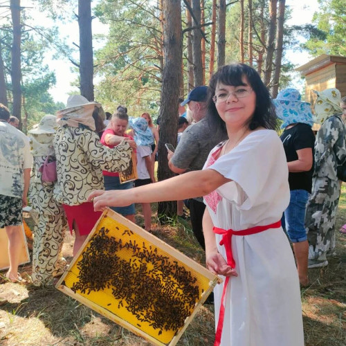 Из Воронежа — в экопарк «Долина пчёл»