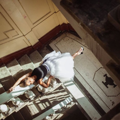 Секреты и лабиринты Петроградской стороны: дворы, парадные, легенды