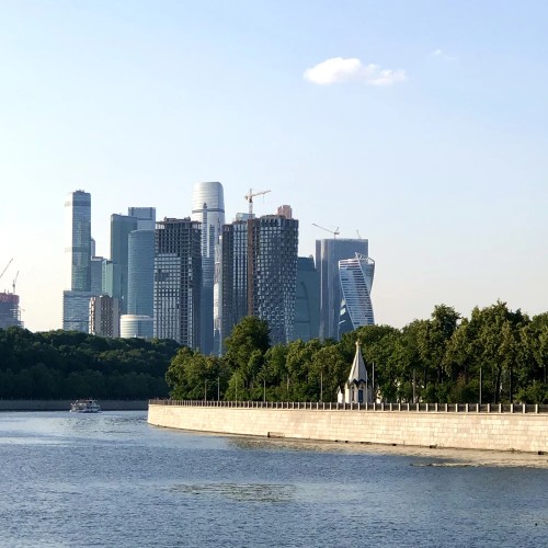 Экскурсия по Москве-реке на роскошном корабле