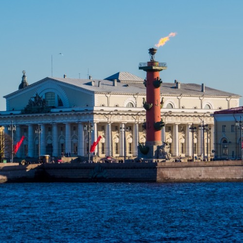 Обзорная экскурсия по Петербургу с посещением крейсера «Аврора» (билеты включены)