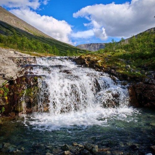 Треккинг в Хибинах без рюкзаков: экспресс-перезагрузка