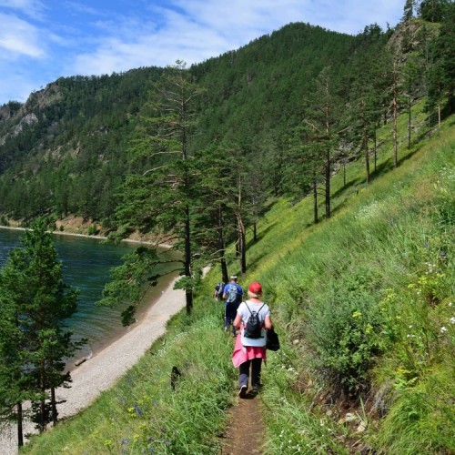 Макси-тур по Байкалу: водные круизы, лёгкий треккинг и экскурсии по знаковым местам