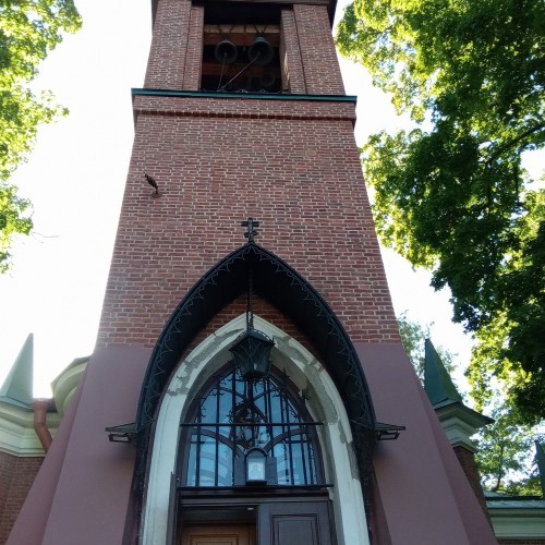 Каменный — остров сокровищ: прогулка по элитному дачному предместью