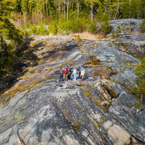 Популярная Карелия: топовые места и отдых в глэмпинге на берегу Ладоги