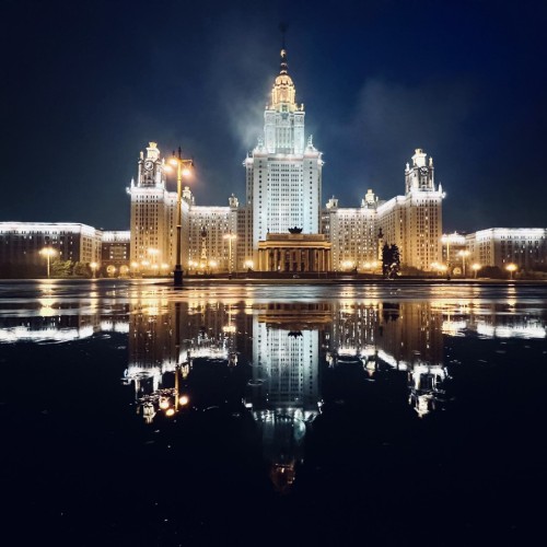 От села Воробьёво — к небоскрёбу!