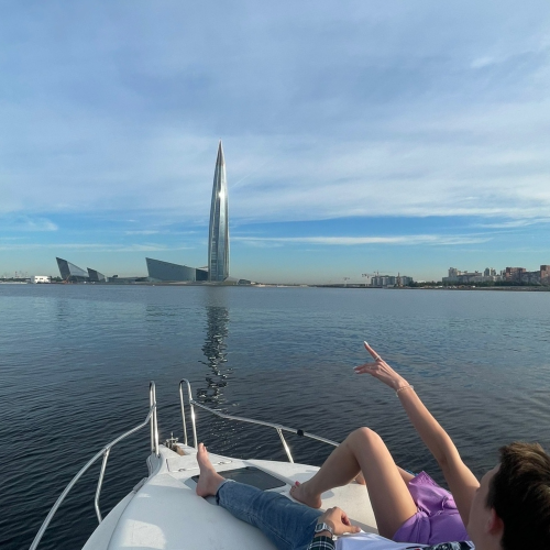 На катере к Финскому заливу: от исторического Петербурга к современному