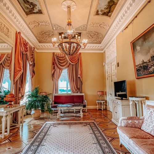 Константиновский дворец в Стрельне (из Петербурга)