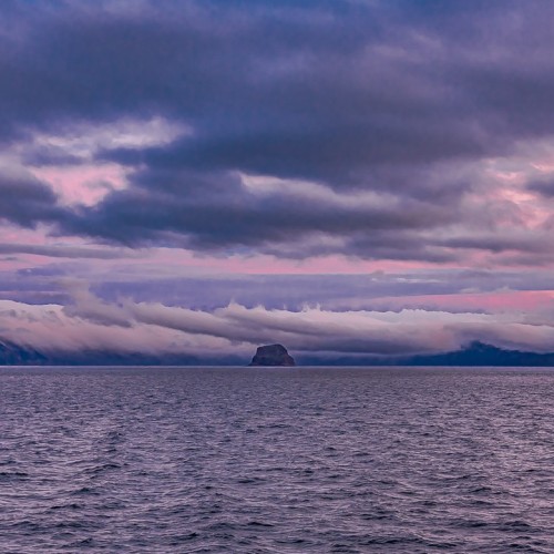 Джип-тур на Итуруп и Шикотан в мини-группе: неизведанные места, релакс в термах и гастрономия