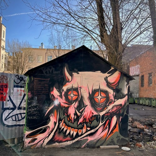 Петроградская сторона: северный модерн, поэты и чекисты